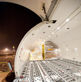 Zendingen in de laadruimte van een vliegtuig Zendingen-in-de-laadruimte-van-een-vliegtuig.jpg